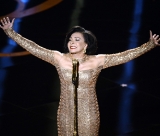 jbbr_oscar2013_show_shirley_bassey-2